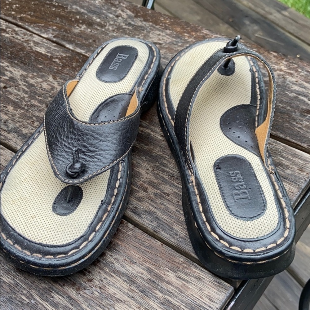 Bass Sandles